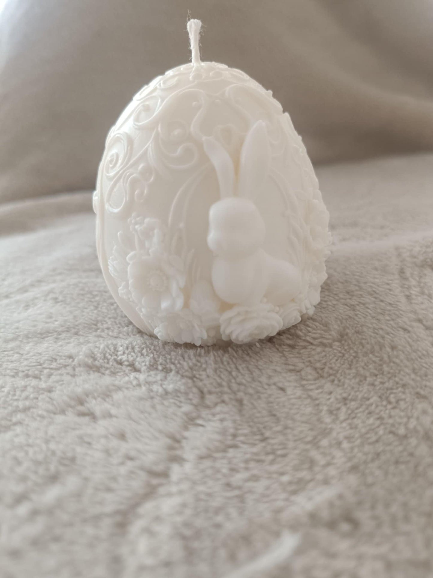Oeuf de Paques avec Lapin