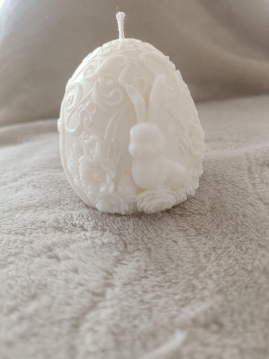 Oeuf de Paques avec Lapin